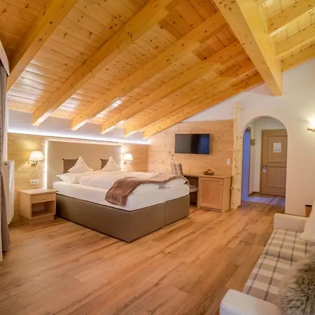 Ciamp Pensionat Santa Cristina Val Gardena